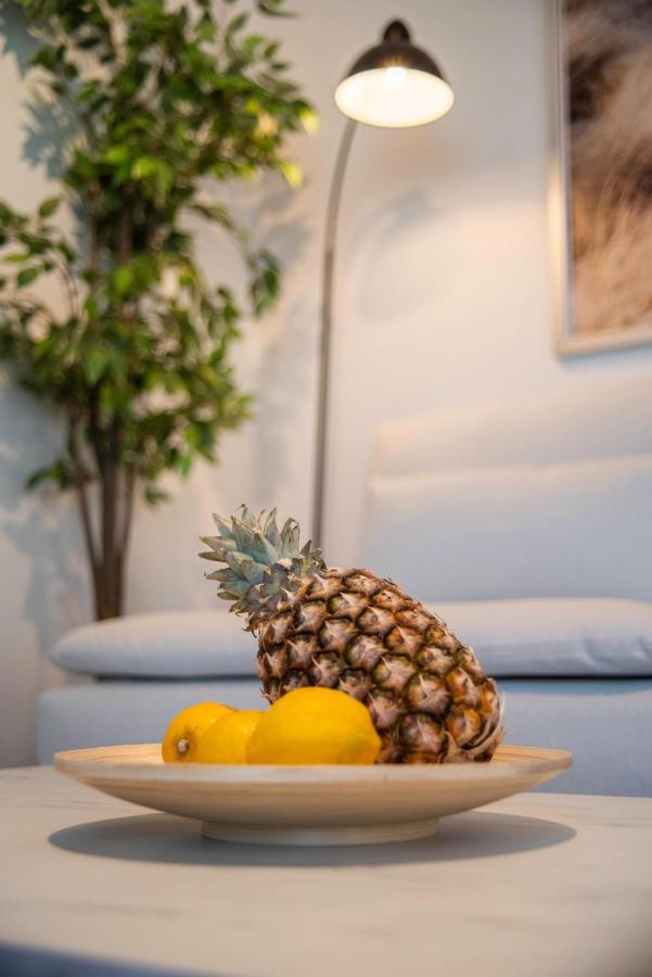 The Grande - Huge Terrace - Amazing Sea Views - Tastefully Furnished - Access To Rooftop Terrace And Gym - Hillside Apartments Rogoznica ロゴズニッツァ エクステリア 写真