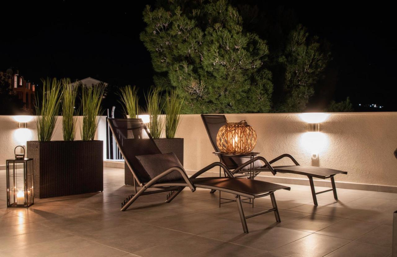 The Grande - Huge Terrace - Amazing Sea Views - Tastefully Furnished - Access To Rooftop Terrace And Gym - Hillside Apartments Rogoznica ロゴズニッツァ エクステリア 写真