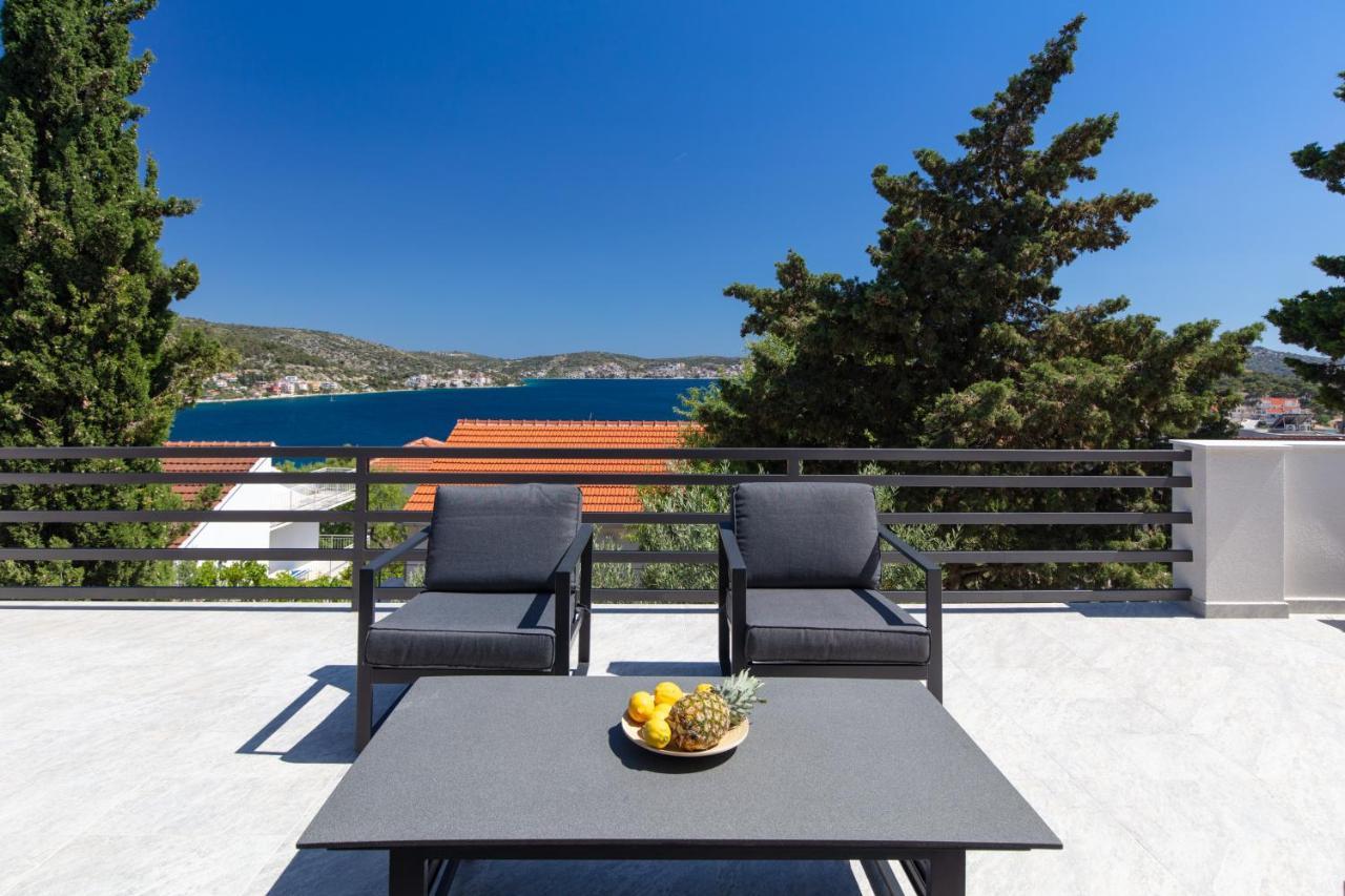 The Grande - Huge Terrace - Amazing Sea Views - Tastefully Furnished - Access To Rooftop Terrace And Gym - Hillside Apartments Rogoznica ロゴズニッツァ エクステリア 写真